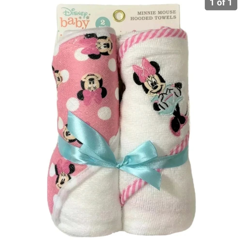 Disney Baby Minnie Mouse 2 Pack Rolled/Carded Hooded Towels 26